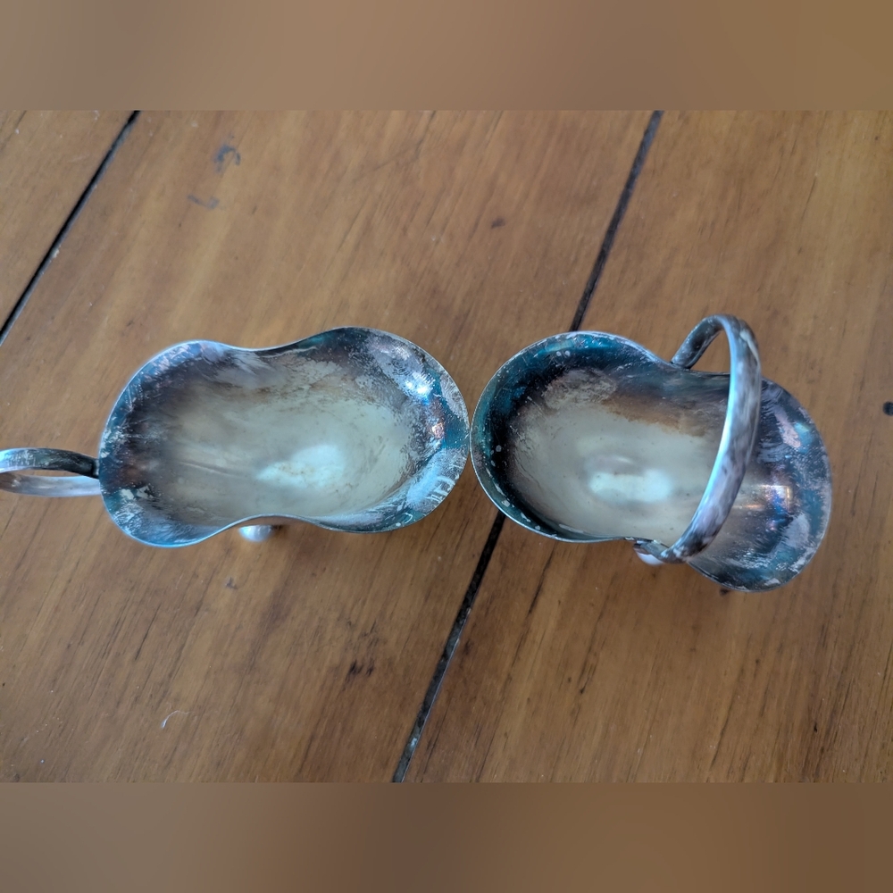 Vintage Silver Plate Cream And Sugar Set - Picture 2 of 5